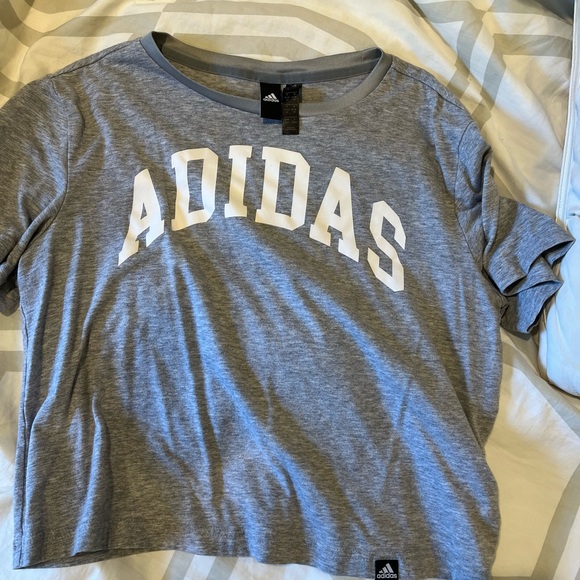 ADIDAS Grey Cropped Workout Shirt - Picture 3 of 4